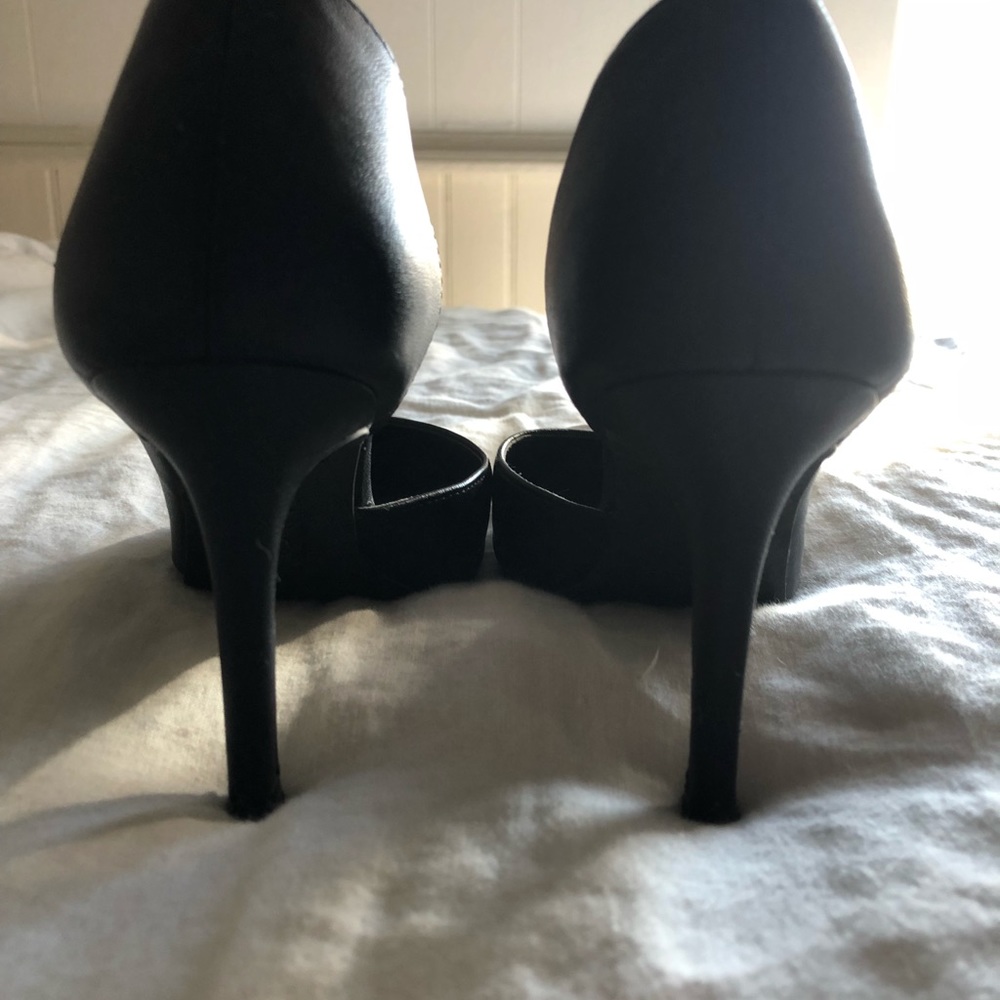 Heels - Picture 3 of 6